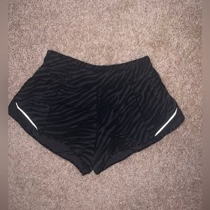 lululemon hotty hot shorts